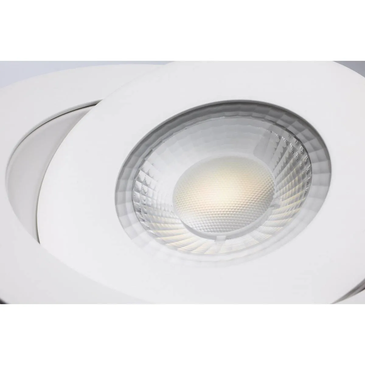 15 Watt; CCT Selectable; LED Direct Wire Downlight; Gimbaled; 6 Inch Round; Remote Driver; White