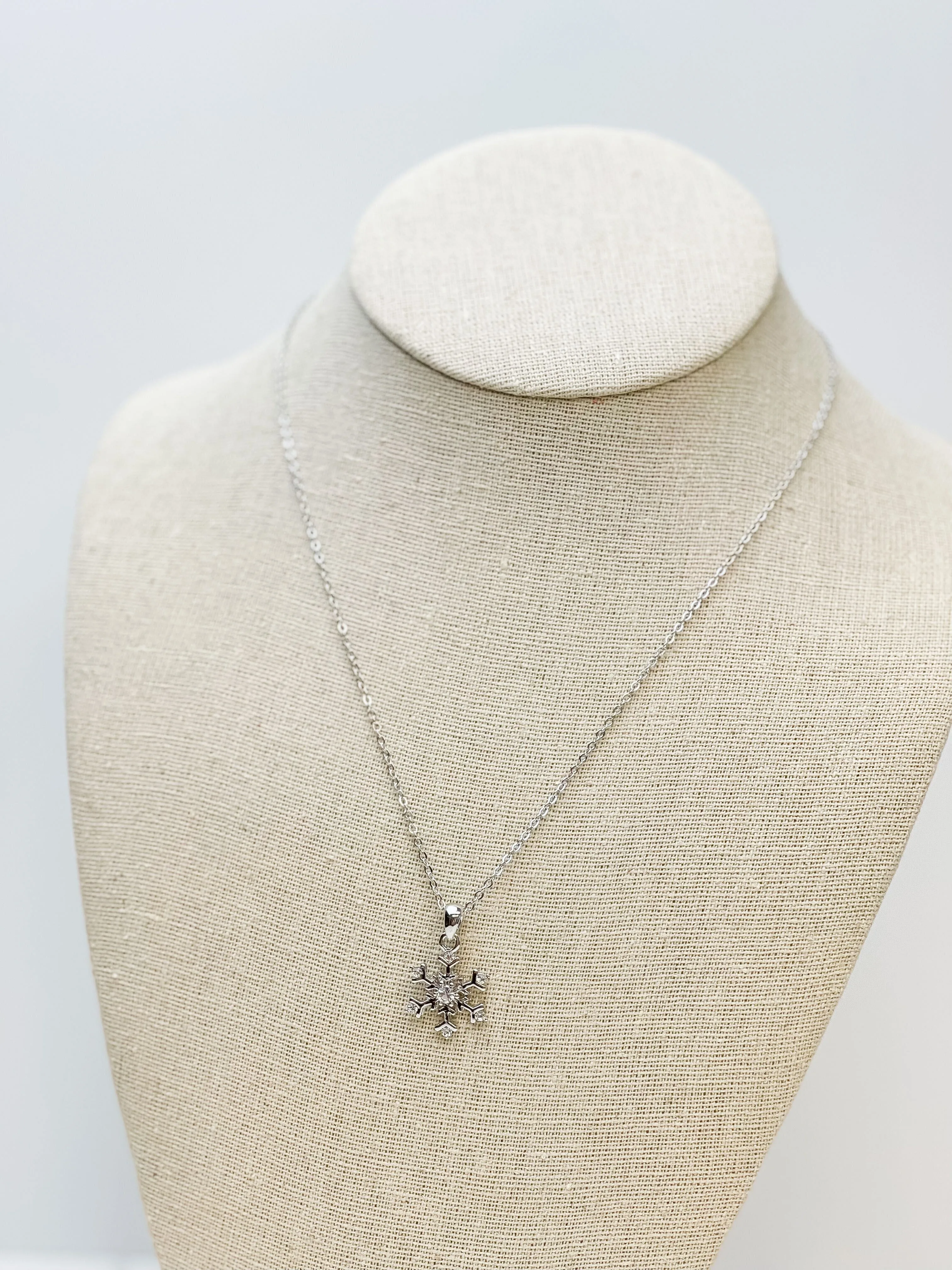 Cubic Zirconia Snowflake Pendant Necklace - White Gold