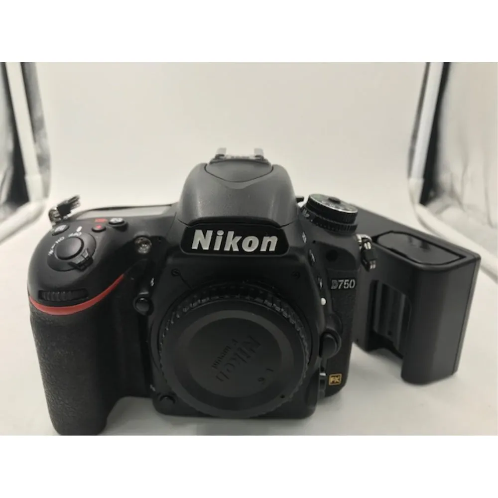 Used Nikon D750 - Used Very Good